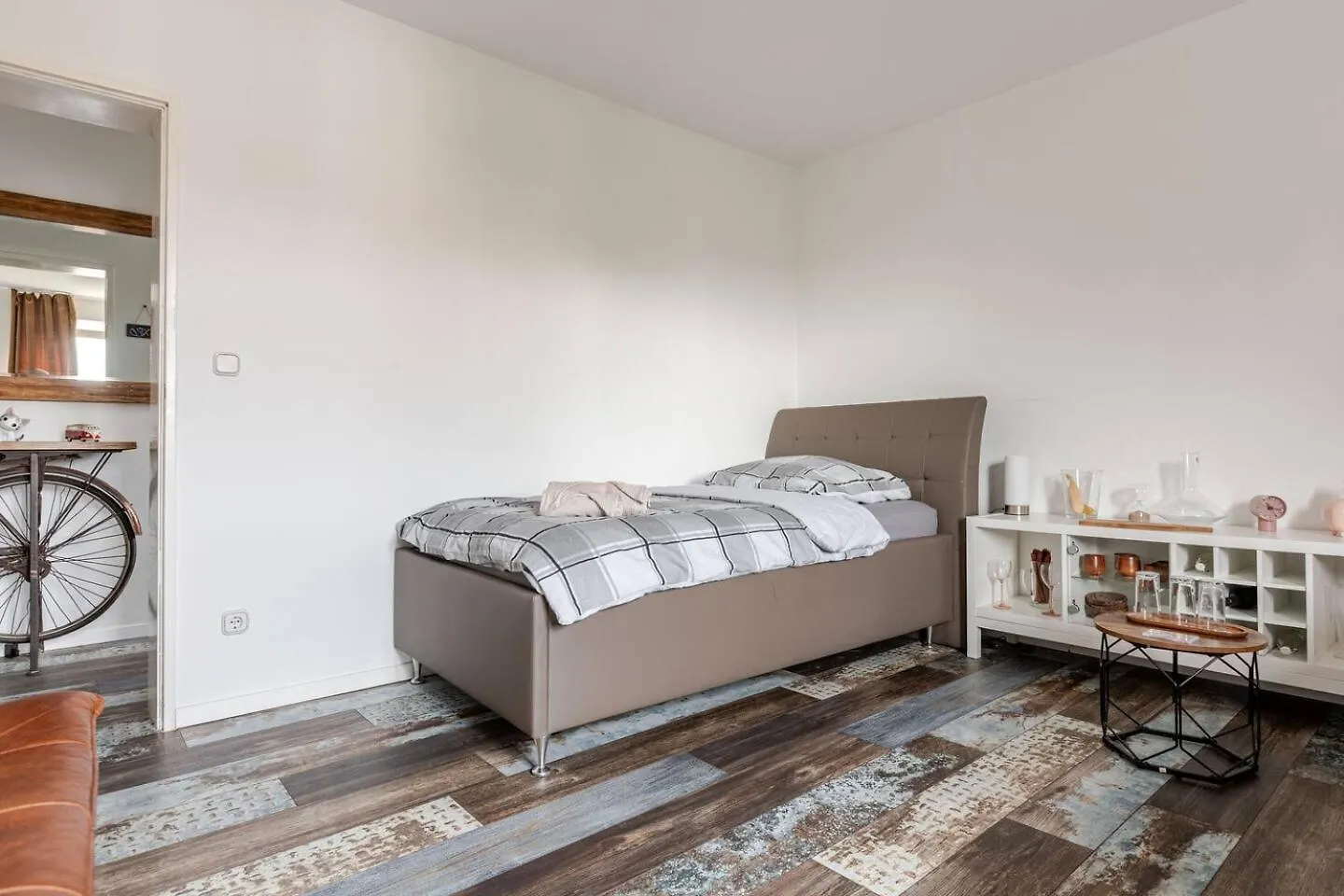 Apartmán Charming Zimmer Koeln Messenaehe