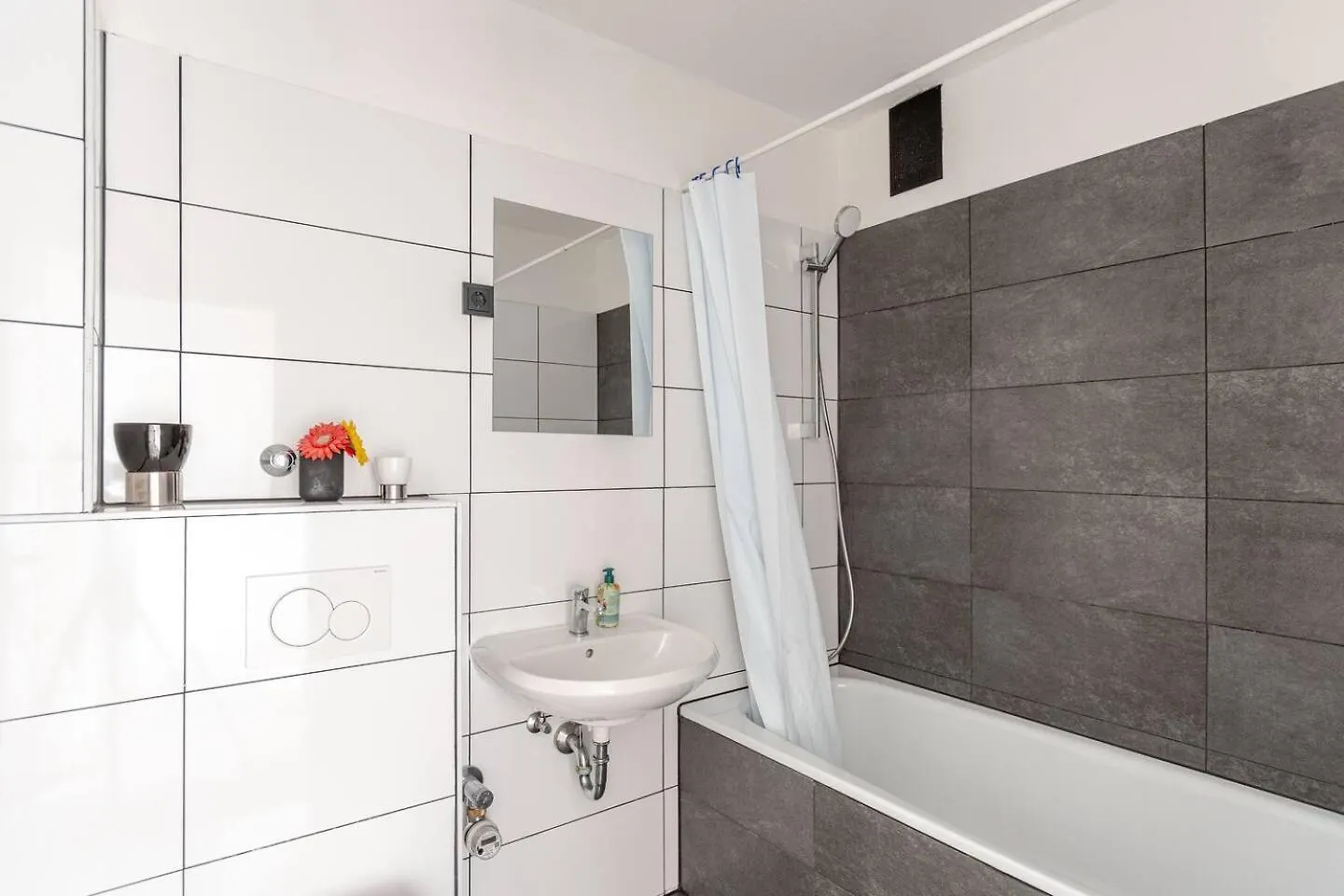 Apartmán Charming Zimmer Koeln Messenaehe Německo