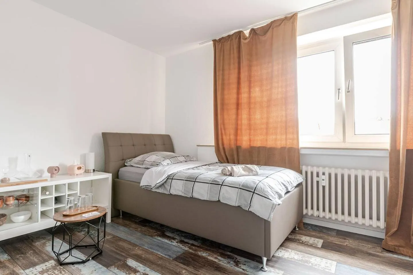 Charming Zimmer Koeln Messenaehe