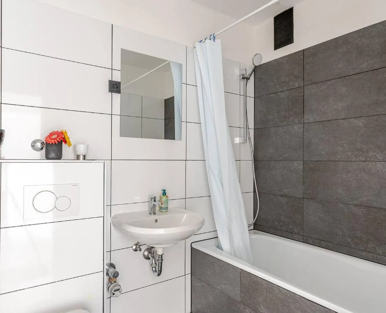 Charming Zimmer Koeln Messenaehe 0*, Kolín nad Rýnem